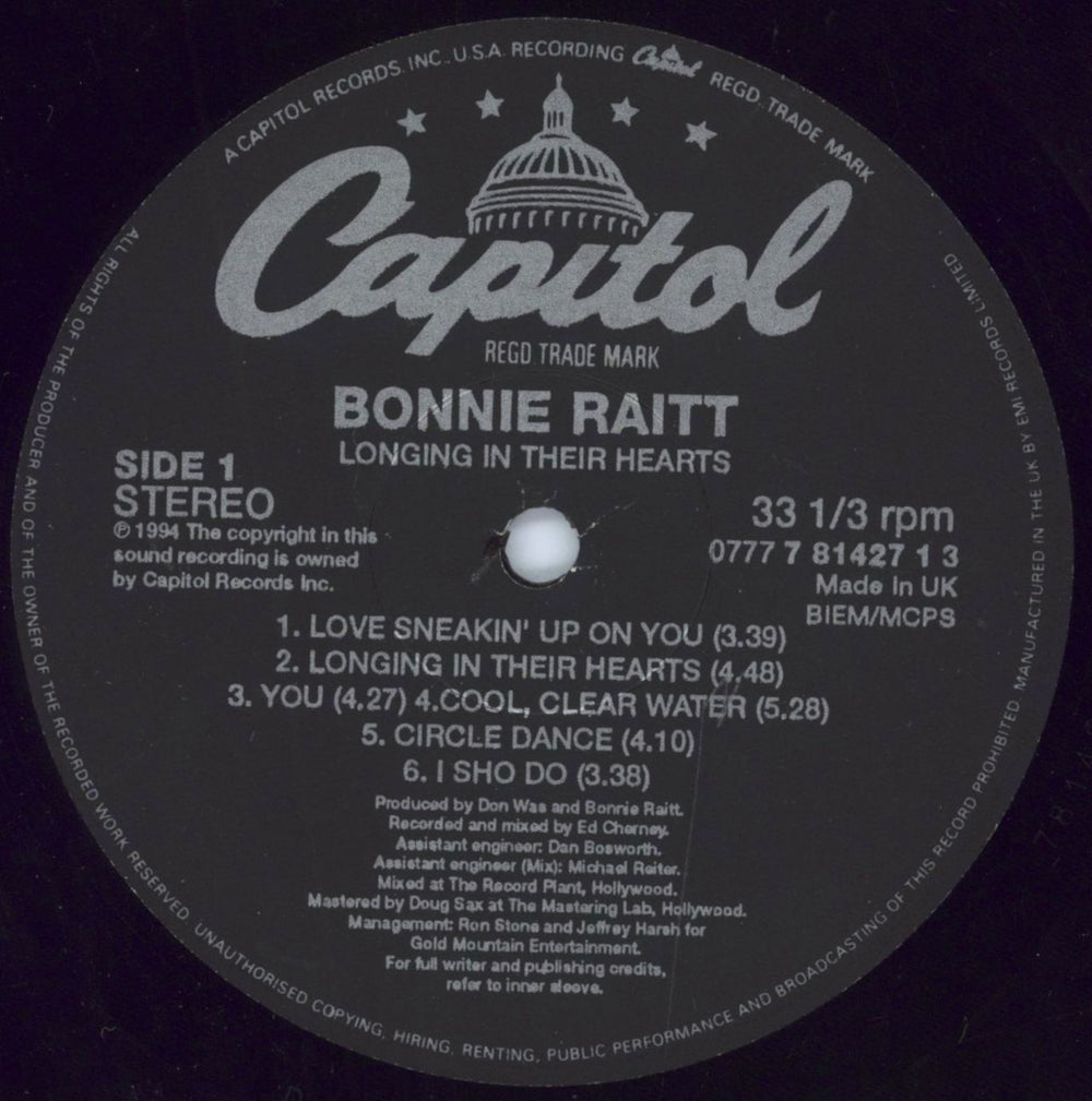 Bonnie Raitt Longing In Their Hearts UK vinyl LP album (LP record) BRTLPLO749667